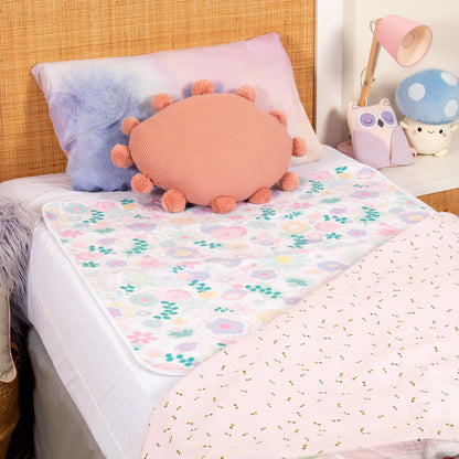 Kids Bettunterlage 95 x 85 cm, 2PACK, Blumenmuster